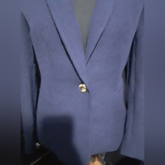 Tahari Women's Blue Fitted Faux Pocket Gold Button Up Blazer Size 2 Peti… - Picture 4 of 7